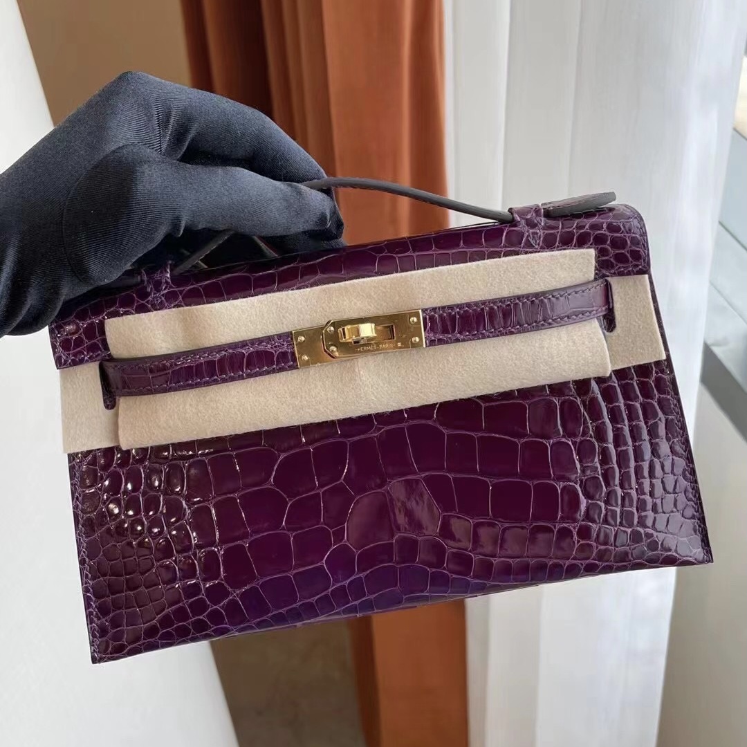 Hermes Mini Kelly 22 Pochette Bag n5 Cassis Shiny Alligator PHW